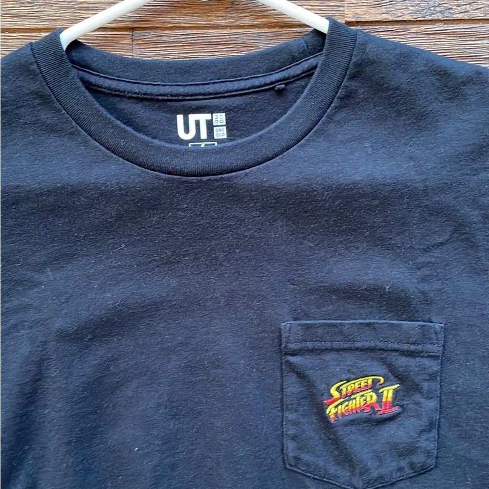 Uniqlo Street Fighter Capcom Black Shirt View 6